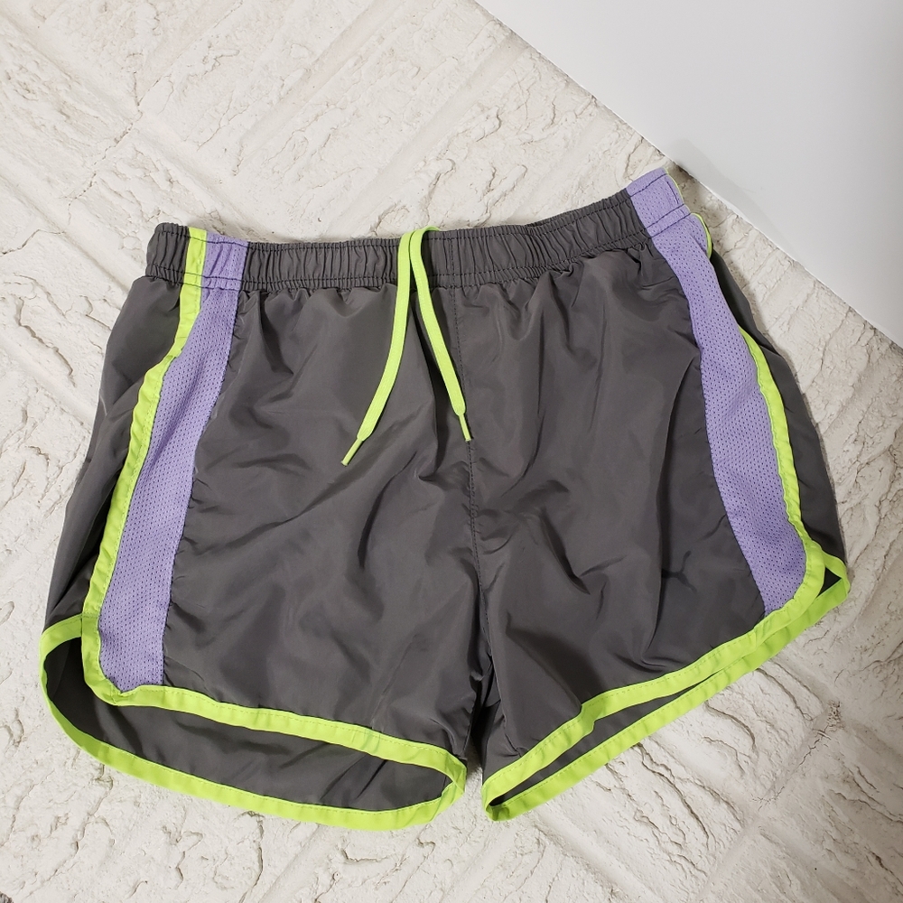 Puma Gray Athletic Shorts Kid's Large (12-14)